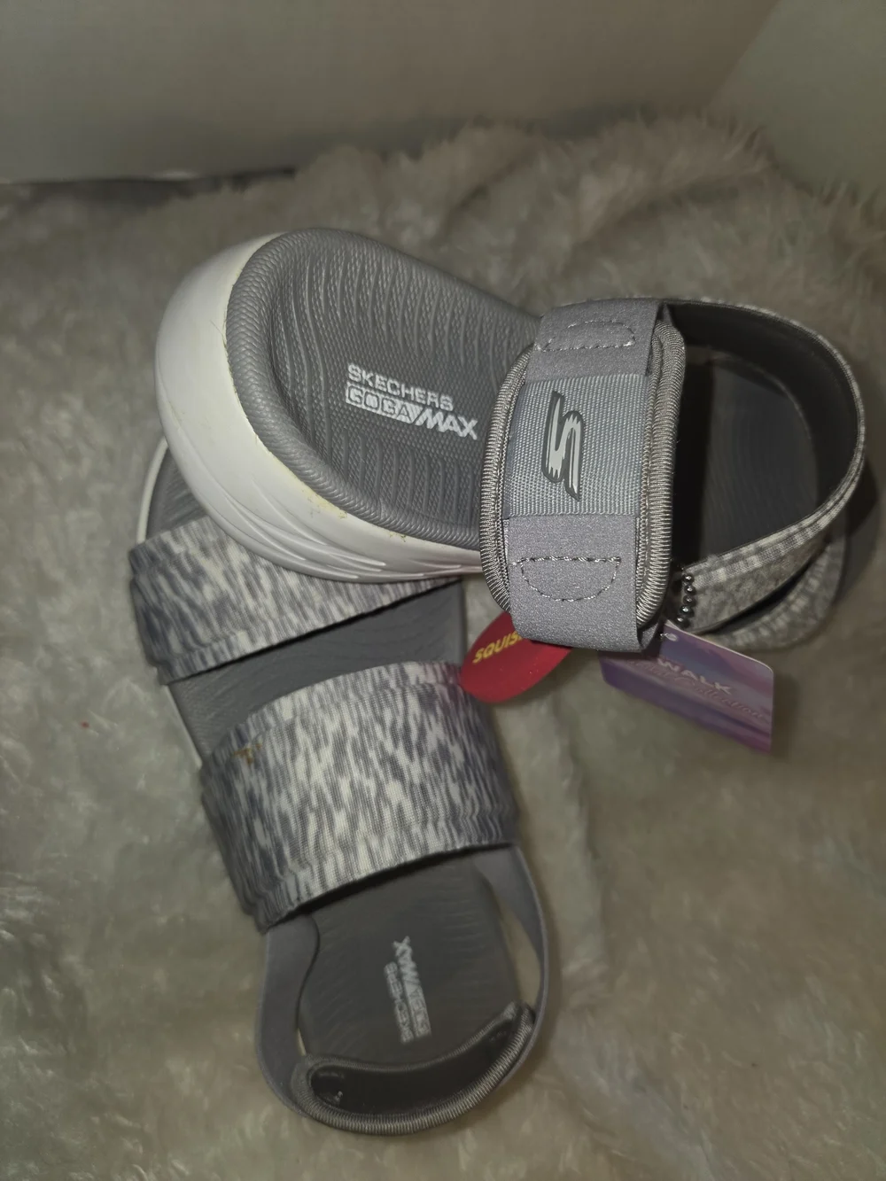Skechers Womens Gray Patterned Dual-Strap Sandals